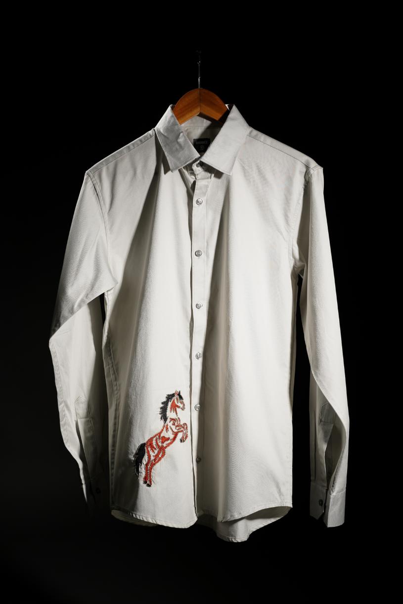 TROTTING HORSE BRODÉE SHIRT